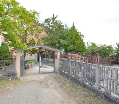 Casa indipendente con terreno a Lioni 2558