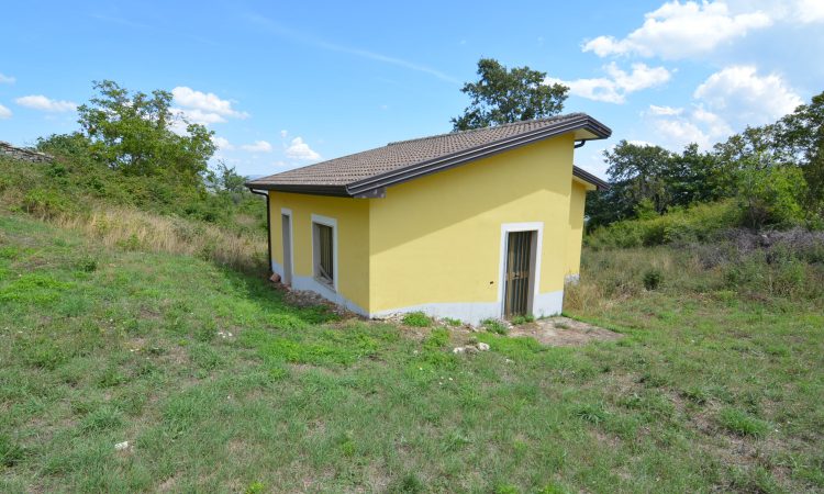 Due case con terreno a Conza della Campania 2556 - Tutte le immagini