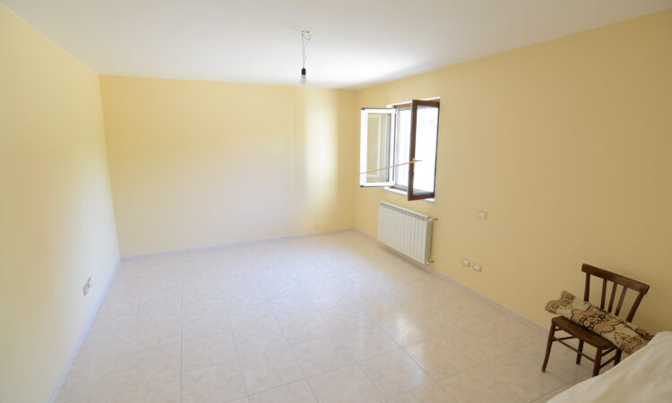 Casa indipendente con terreno a Sant&rsquo;Angelo dei Lombardi 2621 - Tutte le immagini
