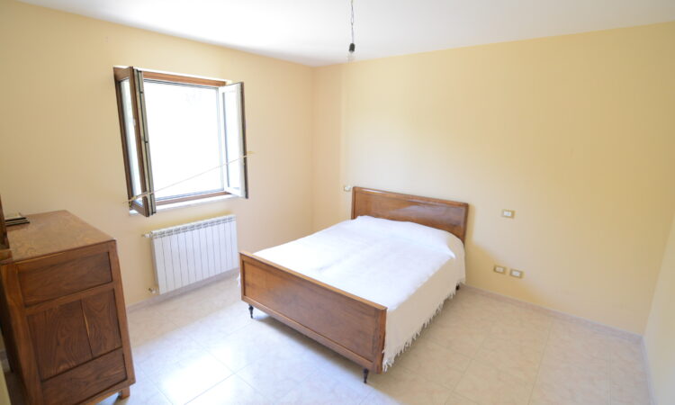 Casa indipendente con terreno a Sant&rsquo;Angelo dei Lombardi 2621 - Tutte le immagini