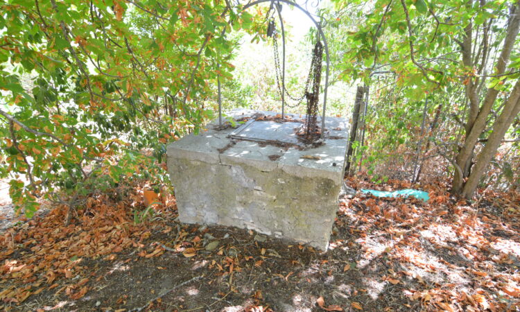 Rustico in pietra con giardino a Lacedonia 2642 - Tutte le immagini