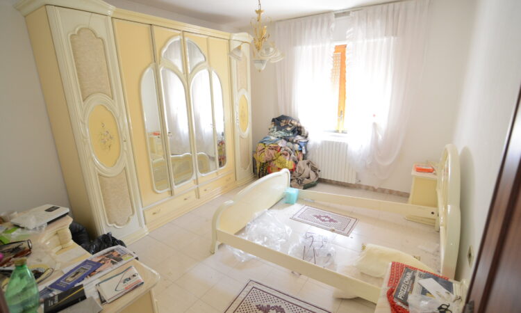 Casa indipendente con terreno a Sant&rsquo;Angelo dei Lombardi 2644 - Tutte le immagini